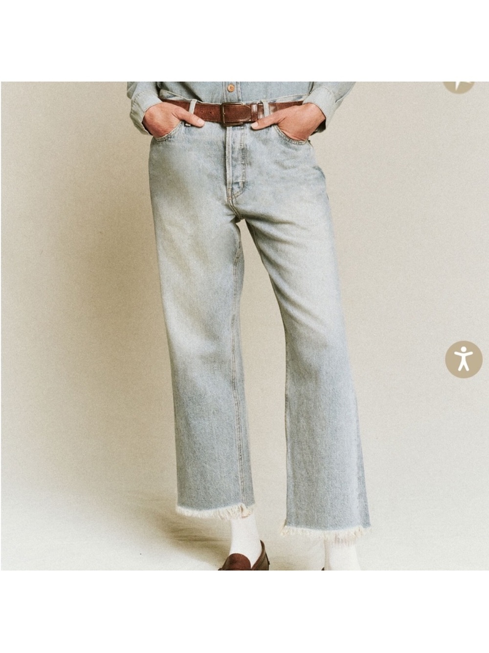 THE GREAT. WAYNE JEAN Light Wash Frayed Straight Cropped